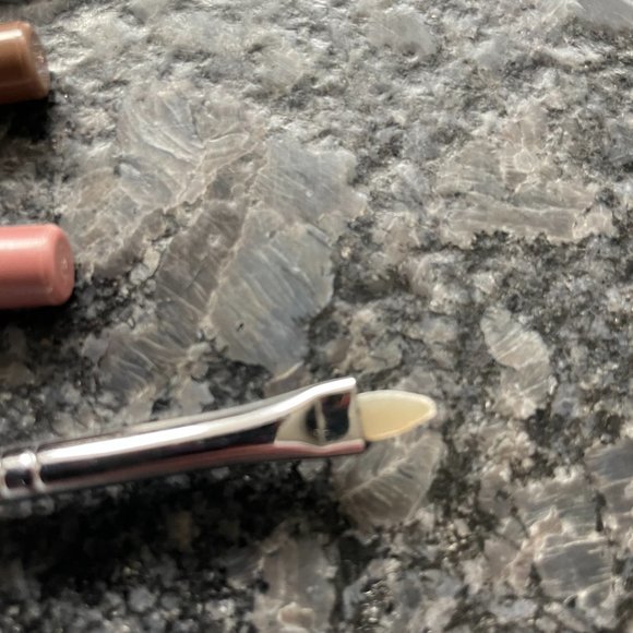 Younique 6 pc Moodstruck lot - Shadow Palette #3, 4 eye & lip liners & brush - Picture 9 of 9